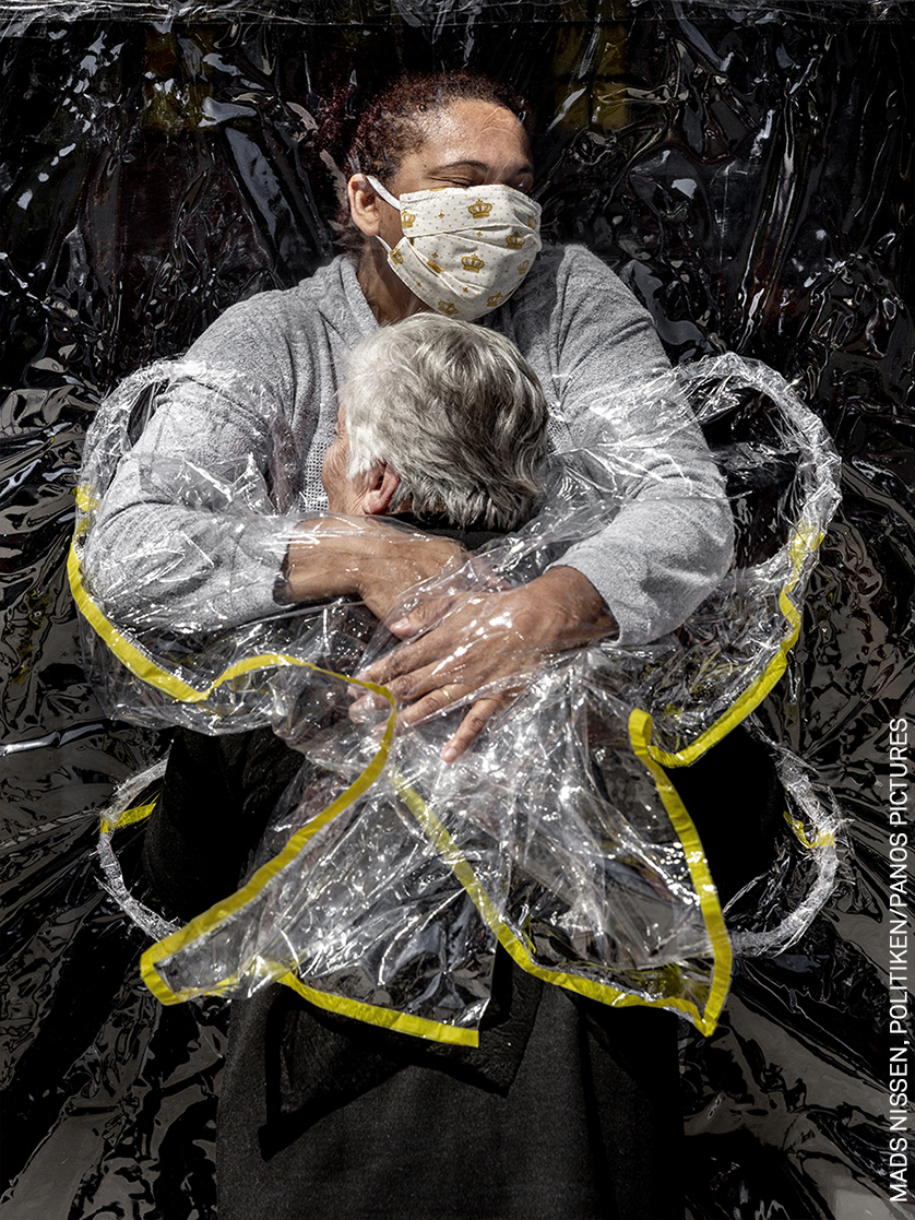 Images rights: The First Embrace – Mads Nissen / Politiken/ Panos Pictures